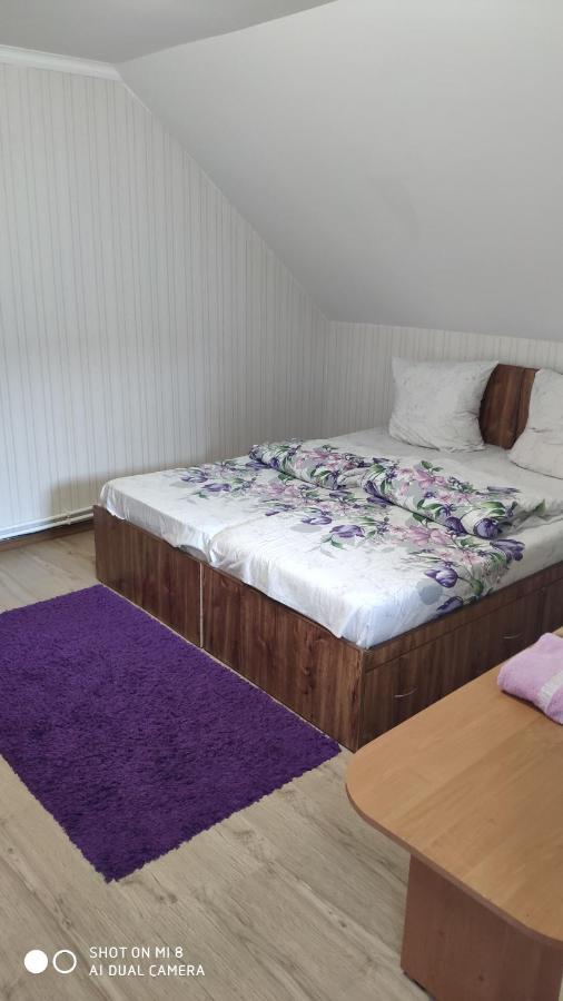 Ріточка Apartamento Berehove  Exterior foto