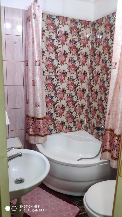 Ріточка Apartamento Berehove  Exterior foto