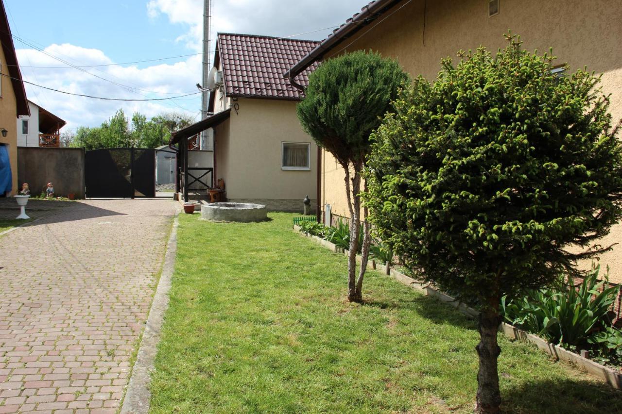 Ріточка Apartamento Berehove  Exterior foto