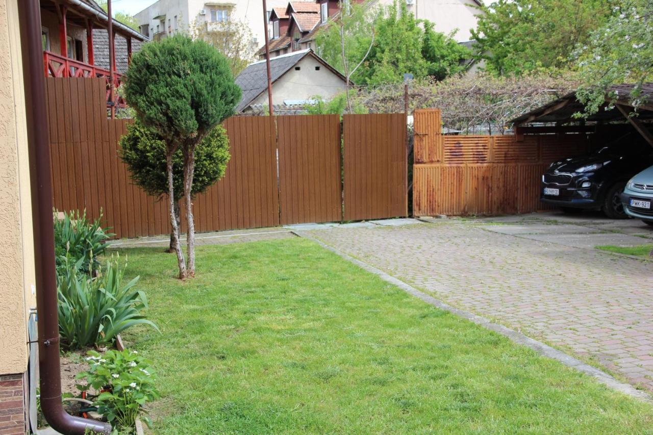 Ріточка Apartamento Berehove  Exterior foto