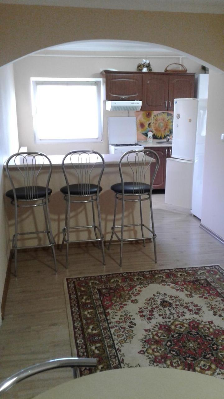 Ріточка Apartamento Berehove  Exterior foto